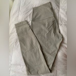 Lululemon Align leggings 28” Size 6